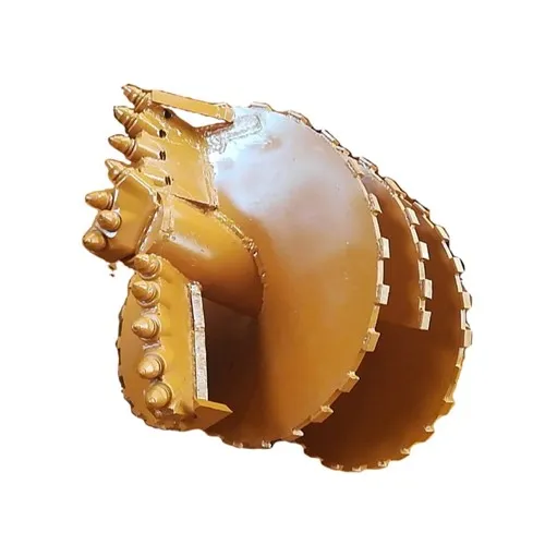 Roterende fjellboreskrue